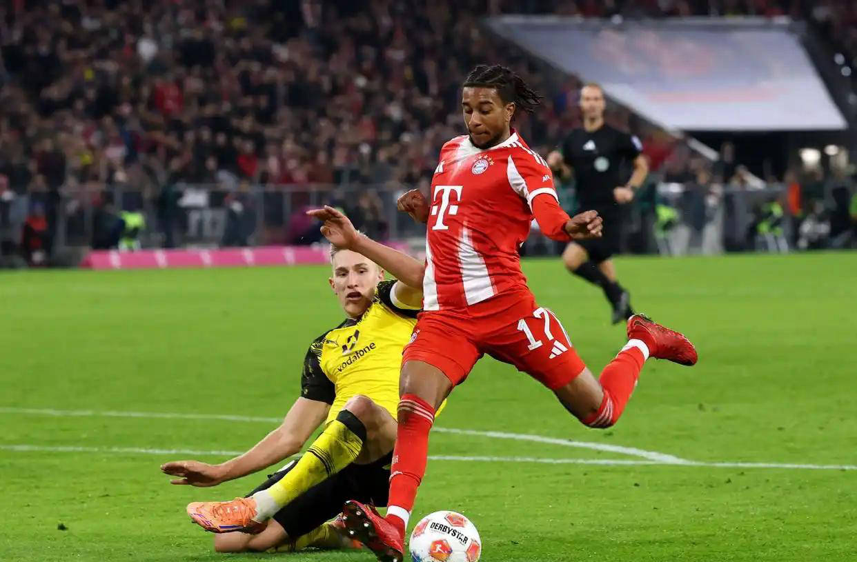 开云体育官网-拜仁力克多特蒙德，库尔图瓦高光表现