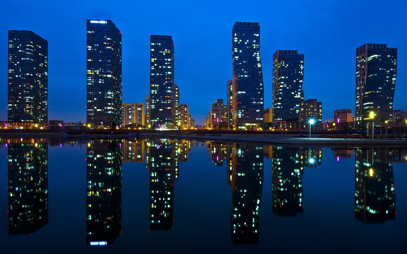 NBA季后赛之夜,一个不会打篮球的人如何成了另类主角?