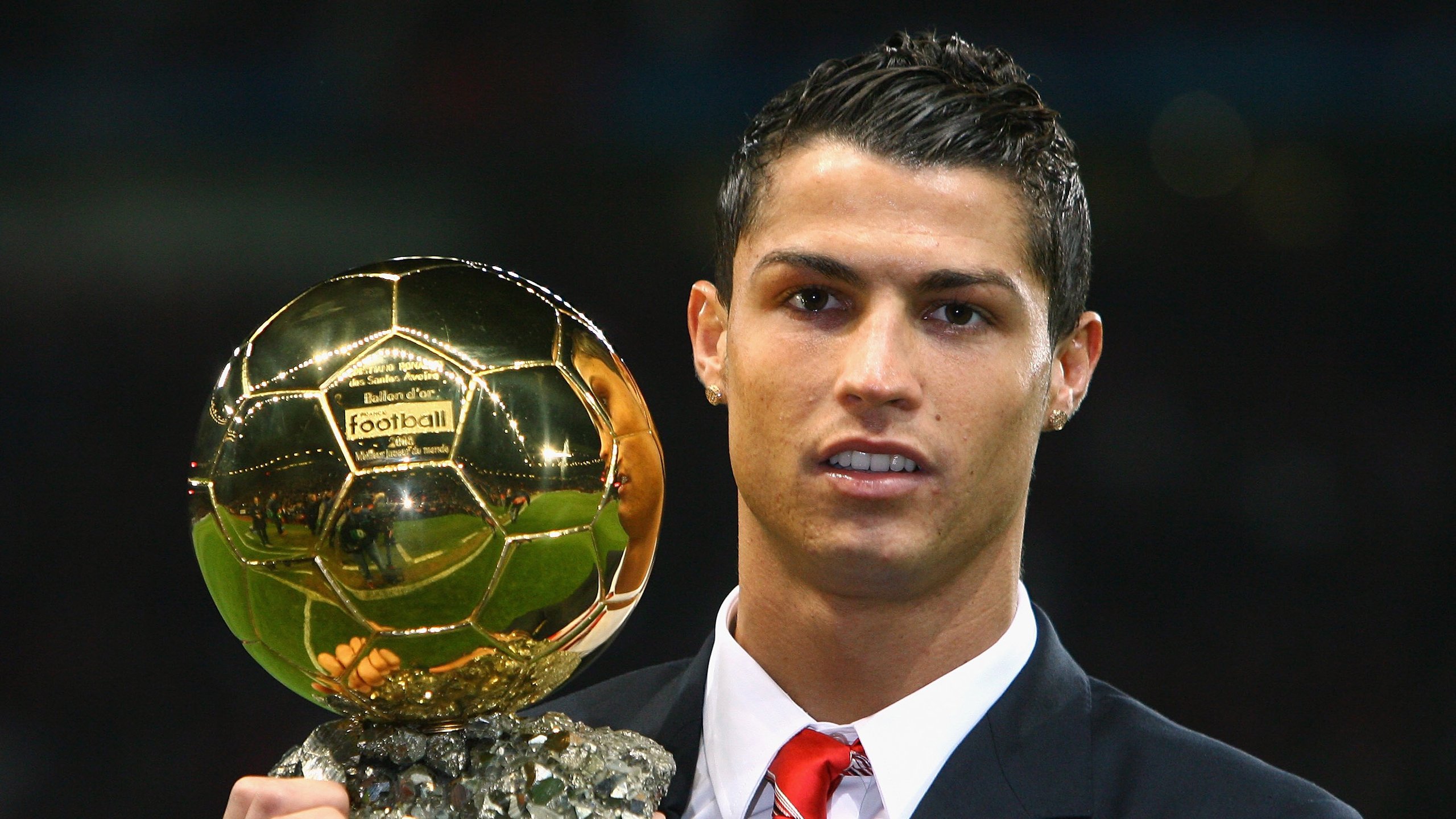 剑影归鞘，基耶萨的双重献祭与美加墨不眠夜