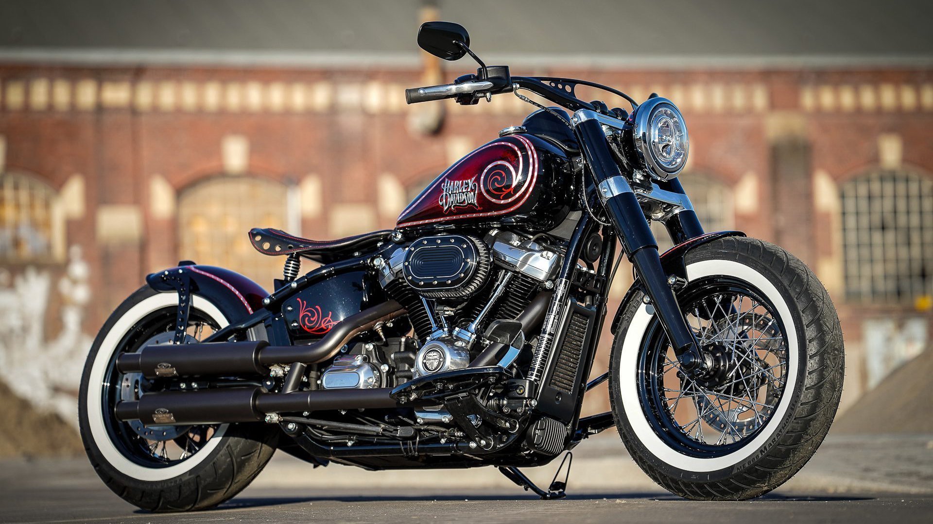 绿茵场的双重奏，斯通斯的沉稳光芒与几内亚的团队风暴